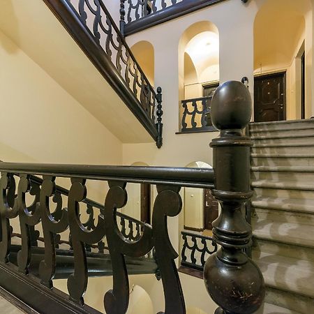 Old Town Square P&O Apartments Варшава Экстерьер фото